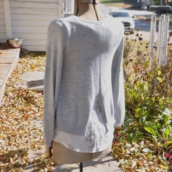 2/$12 Apt 9 Gray Sweater BUNDLE ONLY - Picture 4 of 7